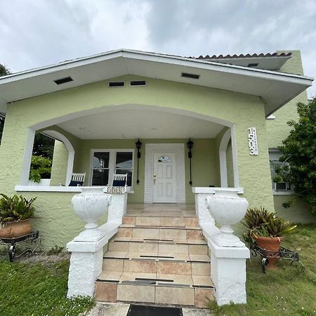 Colorful And Luminous Suite Near Mia Miami Exterior photo