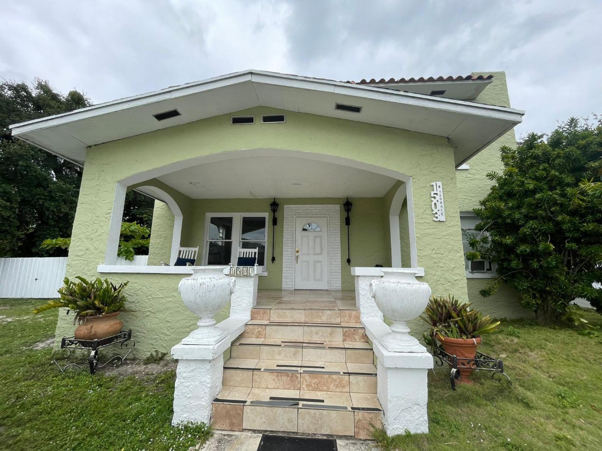 Colorful And Luminous Suite Near Mia Miami Exterior photo